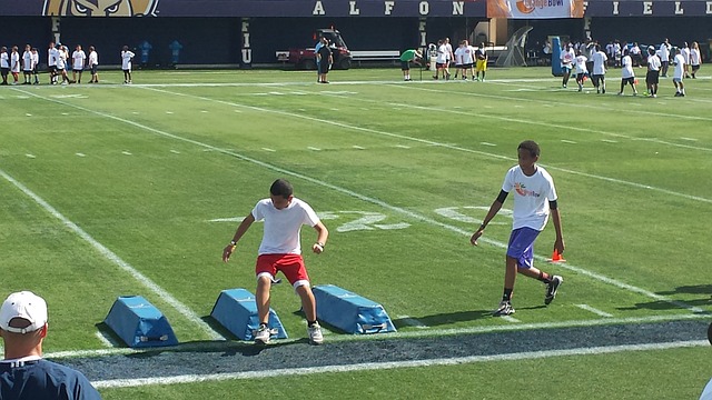 半场-路易斯破门汪海健染红 申花1-0领先海牛.